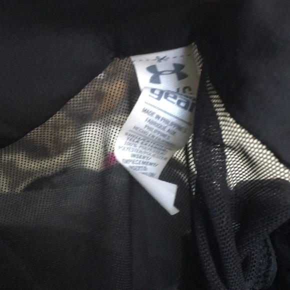 UNDER ARMOUR RUNNING JACKET/VEST - Picture 4 of 4